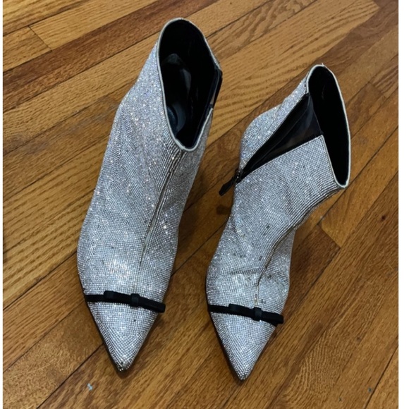 Brand from Europe. Super super super blingbling. Super beautiful shoes. - Picture 5 of 12